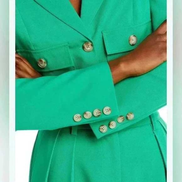 AQUA Women’s Cropped Linen Blend Blazer Flap  Pockets Button Front - NWT - Picture 3 of 10